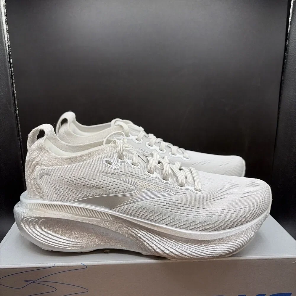 Brooks Adrenaline GTS 25 Silver Anniversary Women's Size 6 Running Shoes
